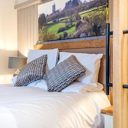 Charlcombe Inn Kelston エクステリア 写真