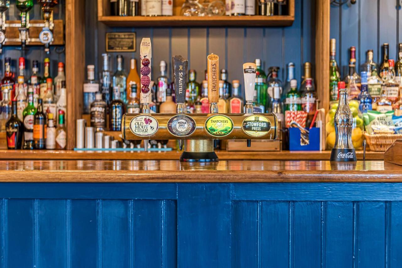 Charlcombe Inn Kelston エクステリア 写真